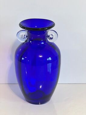 Pier 1 Imports Cobalt Blue Vase Clear circular Scroll handles Hand Blown 7”